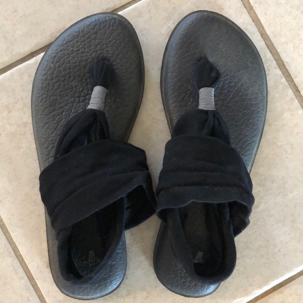 Sanuk sandals